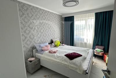 Apartament cu 3 camere decomandat, mobilat în Florești