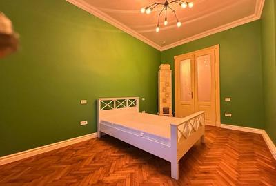 Apartament cu 4 camere semidecomandat, mobilat în Central