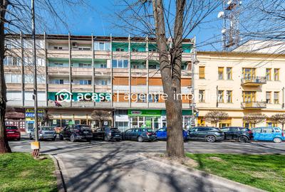 Apartament cu 2 camere semidecomandat, mobilat în Ultracentral