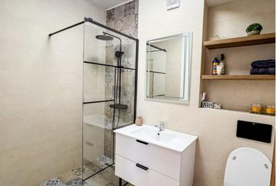 Apartament cu 3 camere, 67 mp, balcon, zona Teilor - 10