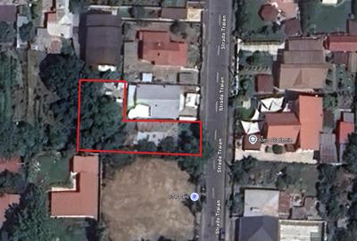 Teren 500 mp + casă din cărămidă – zonă ultracentrală, toate utilitățile - 1