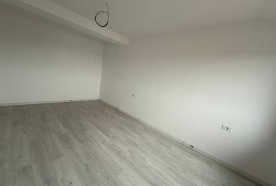 Bloc nou. Decomandat. Bucatarie Separata. Finalizat. - 12