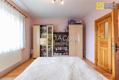 Casa, anexe, 3762 mp teren, 25000 mp padure, Comanesti, jud. Bacau - 39