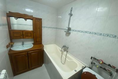 RECO chirie Apartament 3 camere, zona Decebal, etaj 1, bucatarie decomandata - 7