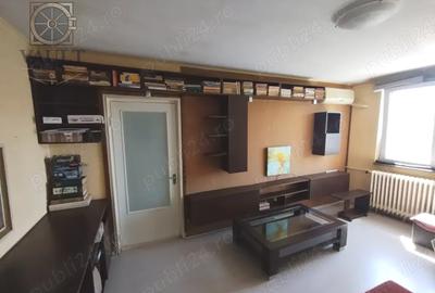 Apartament 3 camere - zona 1 Decembrie 1918 - 2