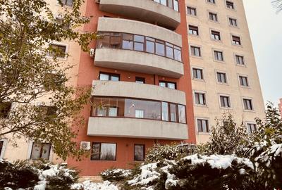 Piata Sudului - bloc din  2006 ,suprafata 65 mp + 1 loc parcare = 150.000 Euro - 1