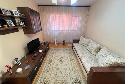 Apartament 3 camere, ultracentral, etaj 9, renovat ,mobilata si utilat - 2