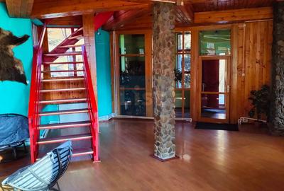 CASĂ DE VACANȚĂ – LEPȘA| 804 MP UTILI | 14 CAMERE | TEREN 1.857 MP - 6