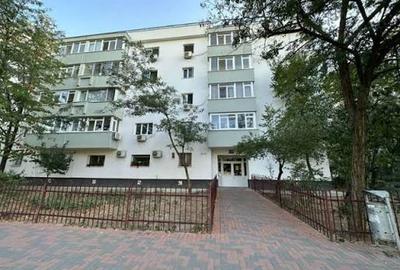 Apartament cu 3 camere decomandat în Vitan Mall