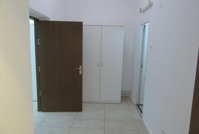 Inchiriere Spatiu Comercial Teiul Doamnei 74mp - 31