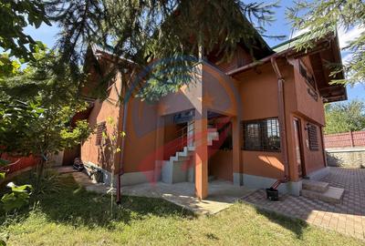 Casă individuală cu 4 camere în Mălureni