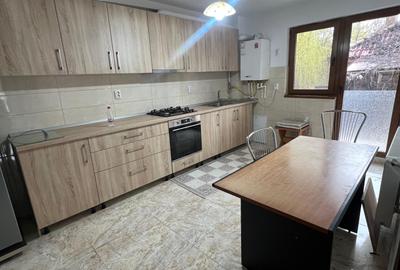APARTAMENT 2 CAMERE, BLOC NOU, MOBILAT SI UTILAT, loc parcare și boxa - 1