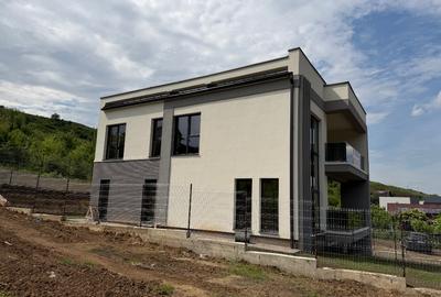 Vand casa finalizata cu CF in zona Roat,Faget - 7