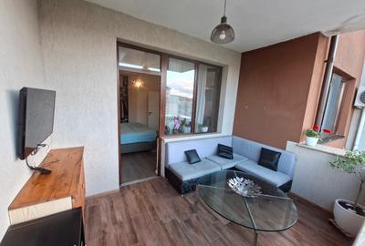 Apartament cu 3 camere decomandat, mobilat în Fundeni