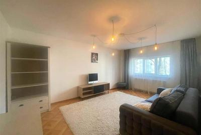 Apartament cu 3 camere decomandat, mobilat în Obcini