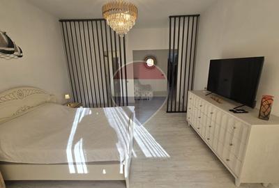 DE INCHIRIAT Apartament Ultra Central 2 camere - 4