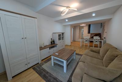 Apartament cu 2 camere semidecomandat în Calea Victoriei
