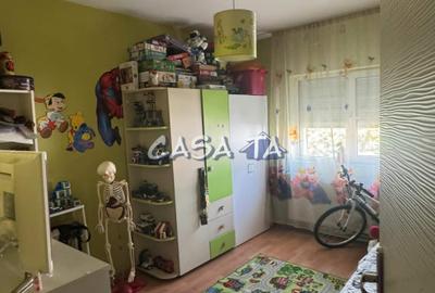 Apartament 3 Camere, Etaj 4, Strada 23 August - 4