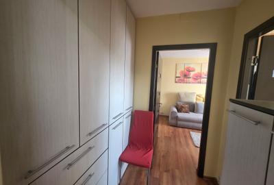 Vand 2 camere zona Astra cu vedere spre Tampa si aer conditionat - 7