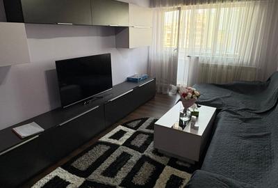 Apartament cu 2 camere decomandat, mobilat în Central