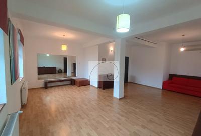Duplex cu 6 camere în Foișorul de Foc