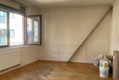 Garsonieră decomandată în Unirii