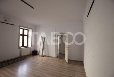 Spatiu comercial de inchiriat in zona Centrala 75mpu Sibiu - 4