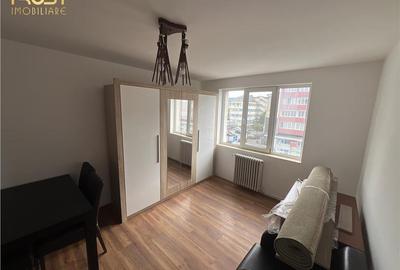 Ap 3 camere decomandat, renovat, balcon închis Zona Piața Decebal - 2