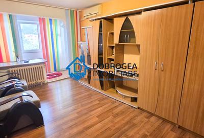 Garsonieră decomandată, mobilată în Spitalului
