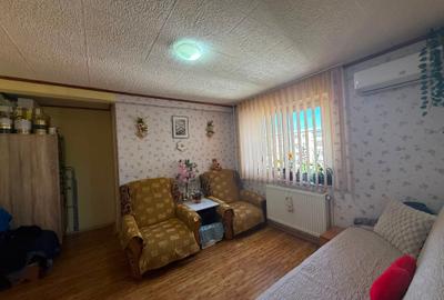 Apartament 3 camere-decomandat-bloc de caramida-zona Sc. Gen. Andrei Saguna - 16