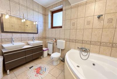 Casa de vanzare zona centrala Tulcea - 23