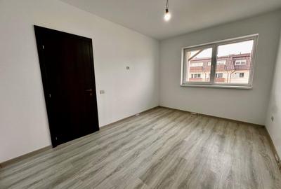 Apartamente cu 2 si 3 camere INTABULATE tva si parcare INCLUSE, in Sanpetru - 3