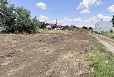 Teren Construcții intravilan de 1400 mp, în Exterior Nord