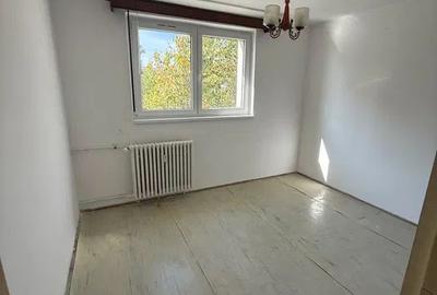 APARTAMENT 3 CAMERE BLOC REABILITAT METROU ROMANCIERILOR - 1