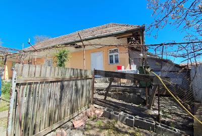 Casă individuală cu 3 camere în Nazna