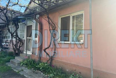 Casa 3 camere , 500 mp teren , zona C.R.Vivu - 1