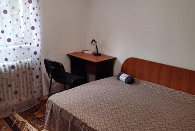 Apartament cu 2 camere decomandat, mobilat în Central