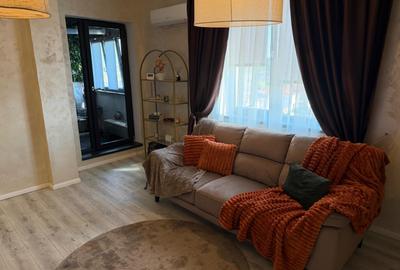 Apartament cu 3 camere decomandat, mobilat în Otopeni