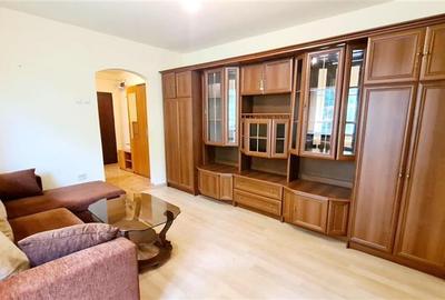 Apartament cu 2 camere semidecomandat, mobilat în Dâmbovița