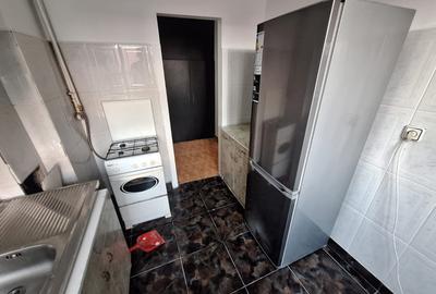 Apartament primitor cu 2 camere de închiriat | Ploiești, Str. Romană nr. 92 - 2