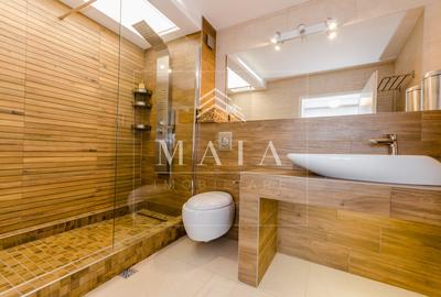 Vila in zona Strand, cu 7 camere , 2 garaje, curte de 200 mp - 11