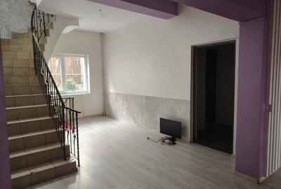 Proprietate generoasă, 18 camere, 800 mp utili, teren 1.300 mp – Iași, Bucium - 35