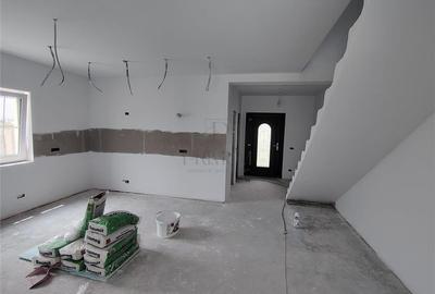 Duplex spatios - dormitor la parter - bucatarie mare - 5