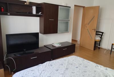 Garsonieră decomandată, mobilată în Drumul Taberei