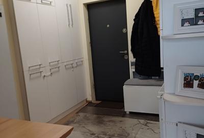 Persoană fizică vând: Apartament 37,02 mp + Balcon 7,43 mp + Parcare Subterană - 3