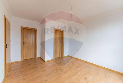 Casă elegantă și spațioasă – în complex privat, zona centrală Arad - 16