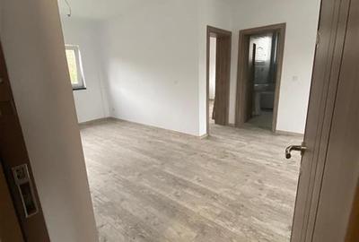 Apartament cu 2 camere semidecomandat în Bucium