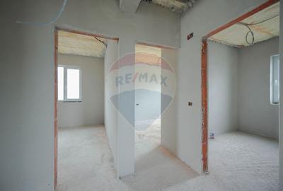 De vânzare casă semifinisată cu 3 camere, 455 mp teren, în Cihei - 5