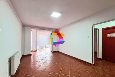 Spatiu comercial de închiriat  Brasov - 70 mp # spatii-comerciale-brasov.ro - 1