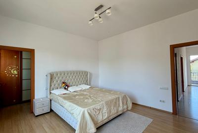 Vilă exclusivistă cu 5 camere si  piscină încălzită cu 918 mp teren - 14